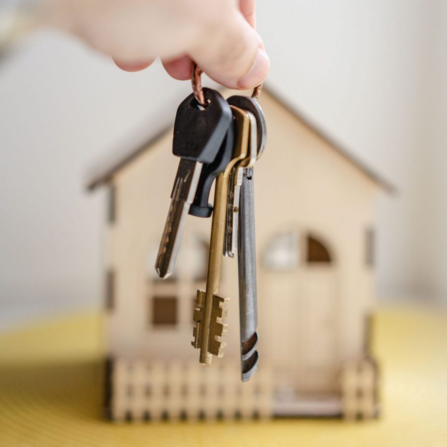 house keys new home sell