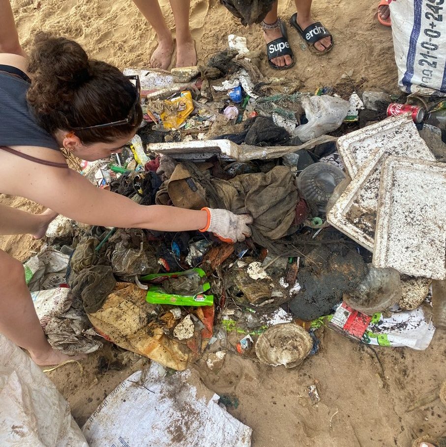 beach clean in cambodia (3)