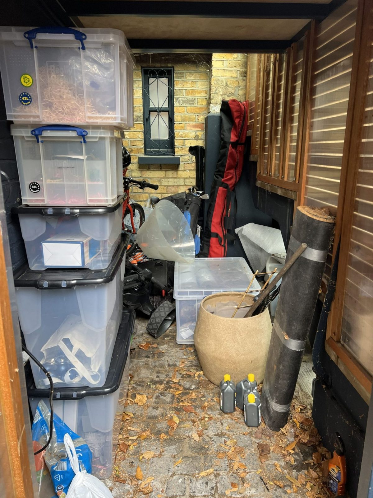 shed (small one) before