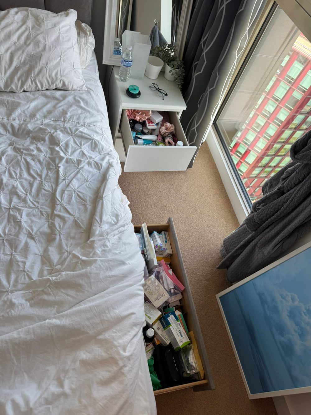 Moving out for a 2 2B flat (1)