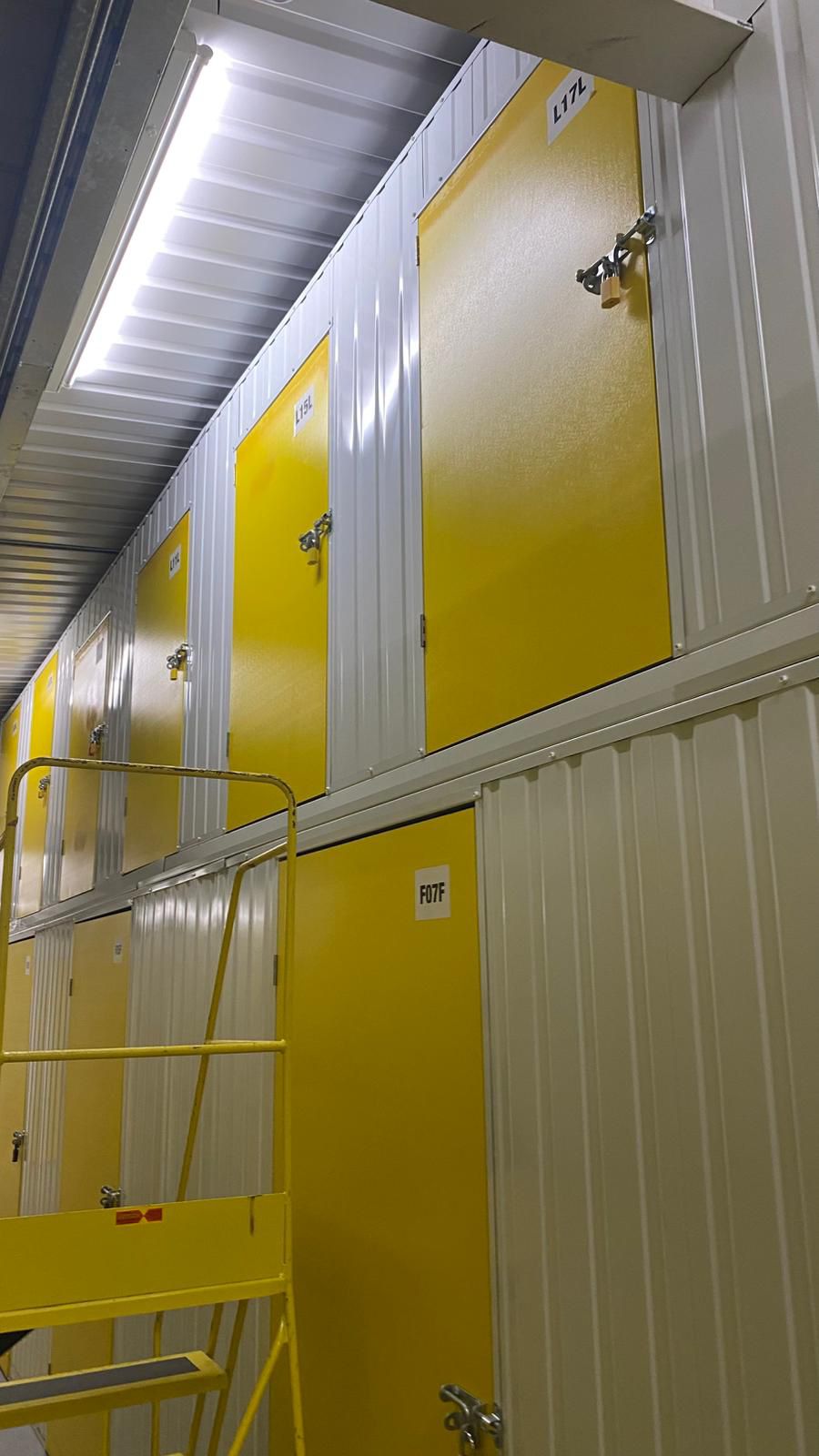 Storage space (2) Storage space (2)